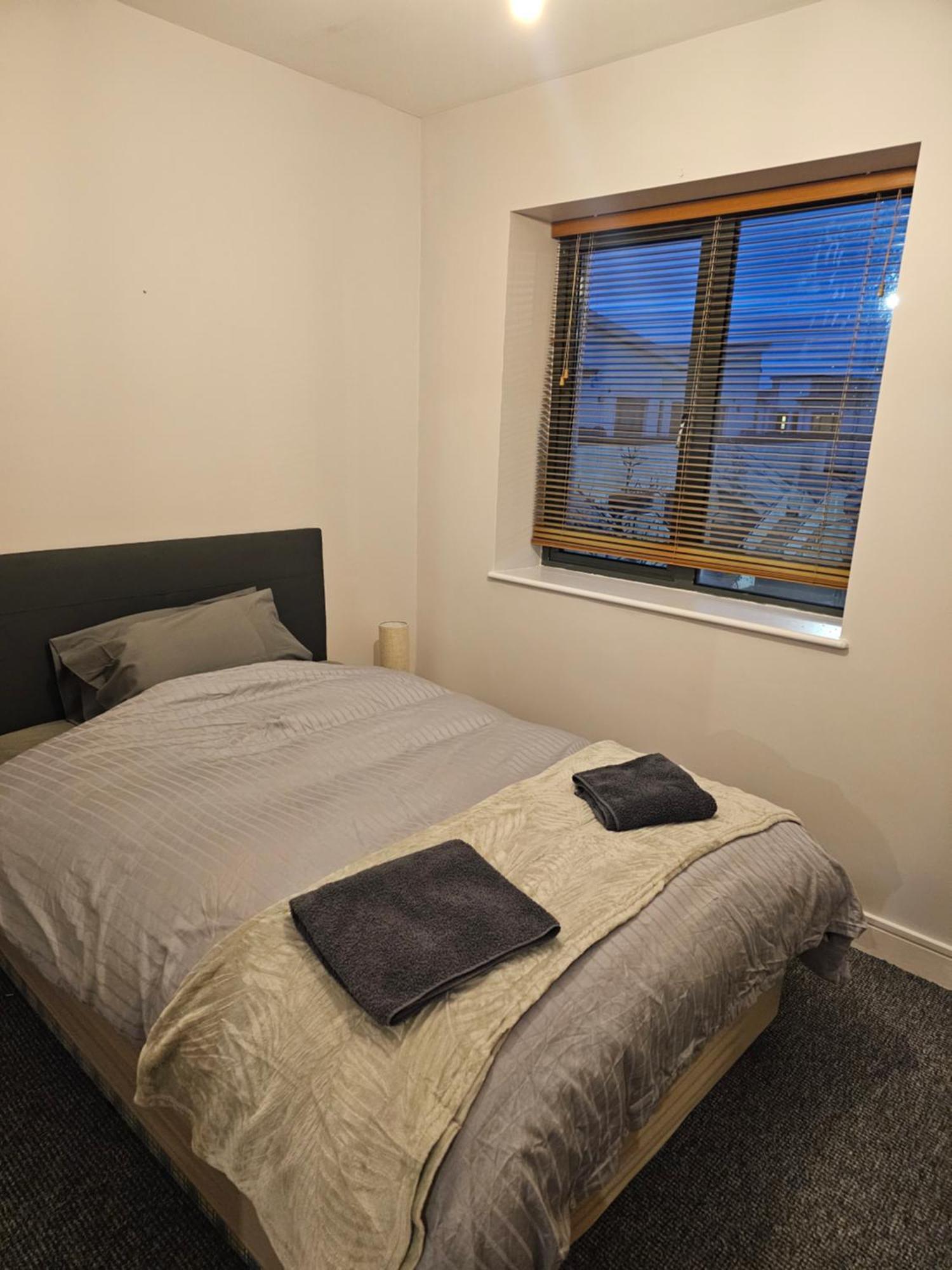 Cozy 2 Bedroom Apartment Кілкенні Екстер'єр фото